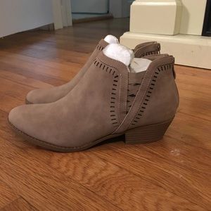 TOP Moda booties BRAND NEW